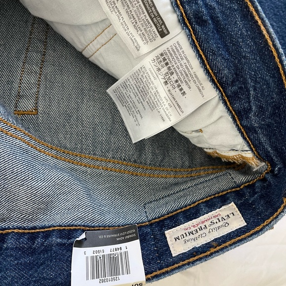 Levi 501s - Picture 4 of 4